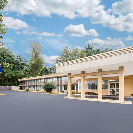 Bristol Parkway Inn Exterior foto