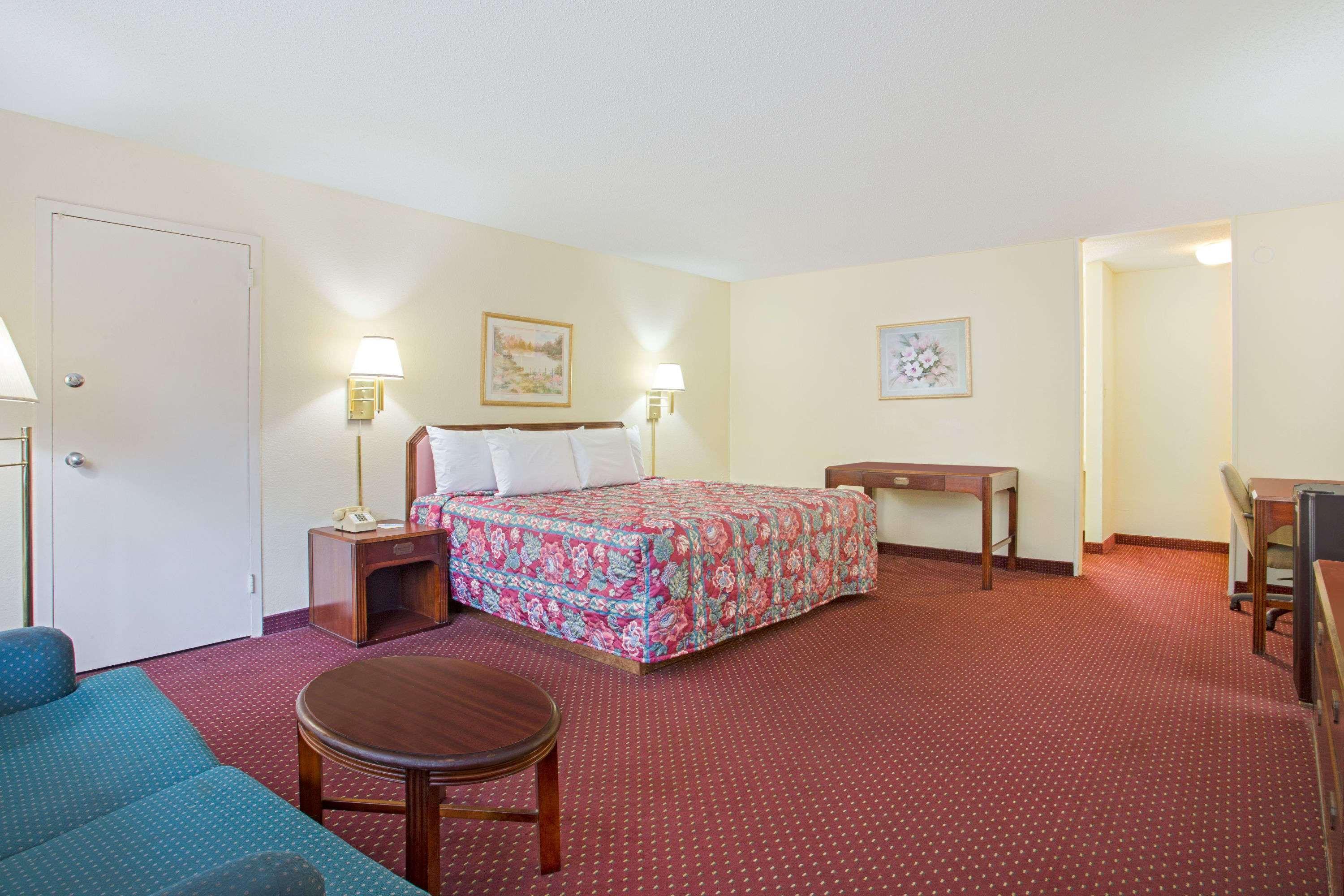 Bristol Parkway Inn Exterior foto